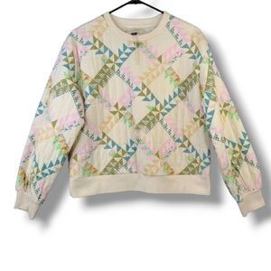 Universal Thread Cream Quilted Crewneck Sweatshirt with Pastel Geometric Print